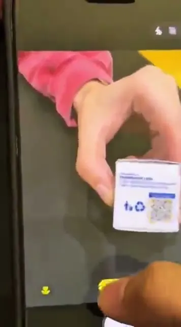 Vídeo de cliente abrindo o pedido recebido em casa (1 de 17)